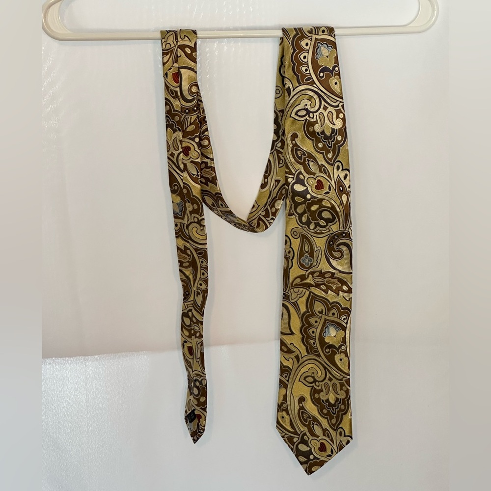 Stefano Milano Paisley Italian Silk Tie. NWT.